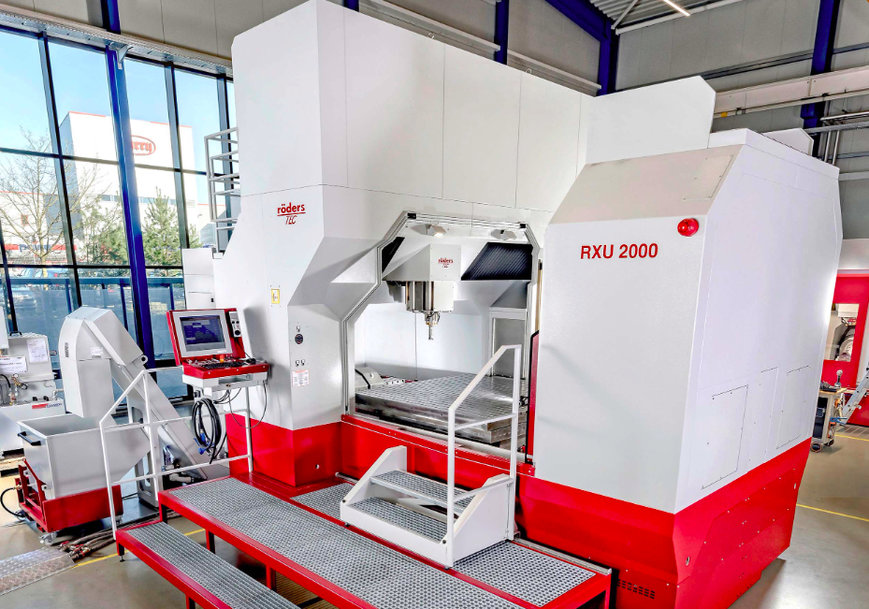 HURCO: MILLING AND GRINDING OF LARGE COMPONENTS IN ONE SET-UP